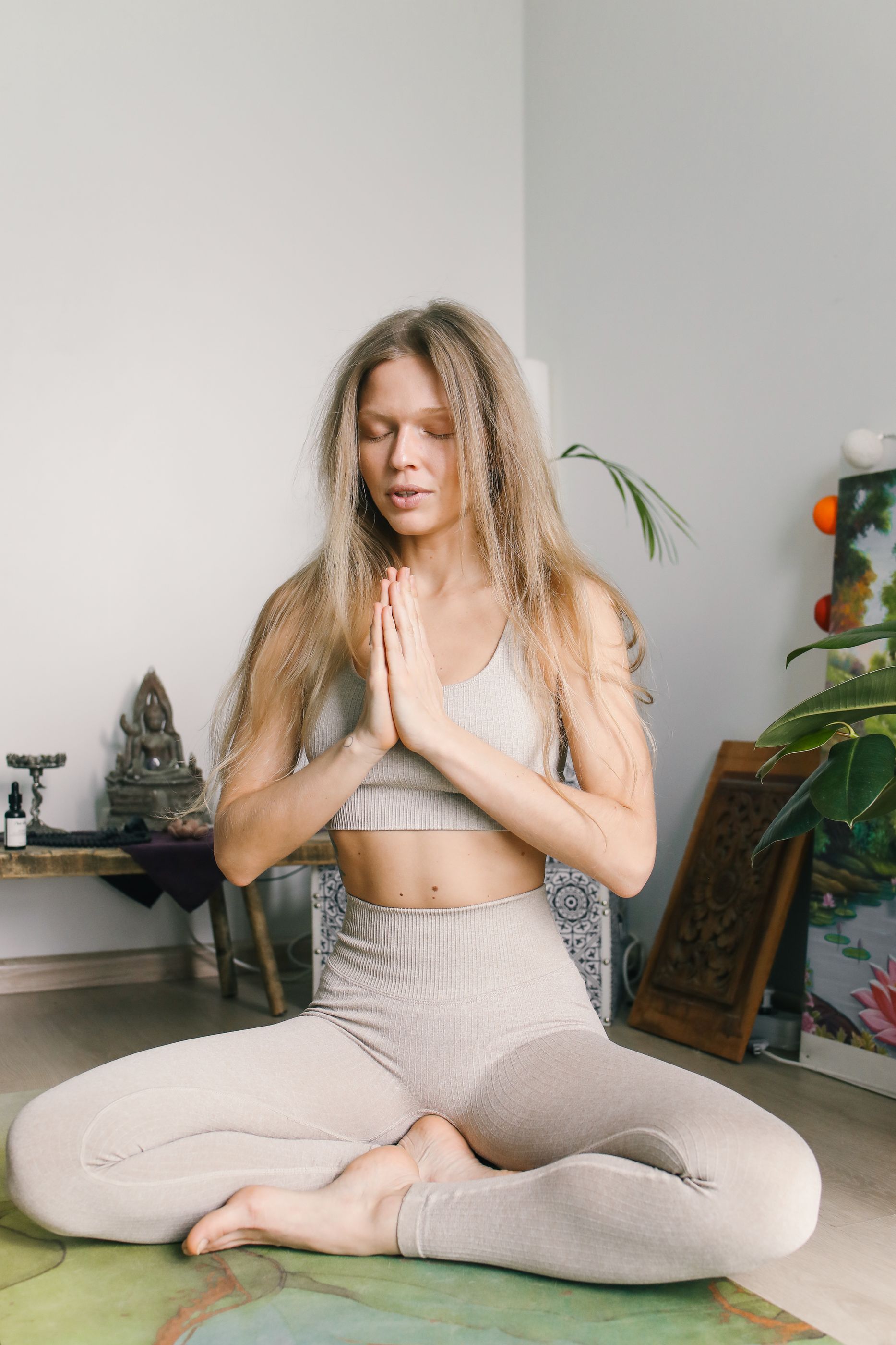 Jules, Yin and Breathwork teacher